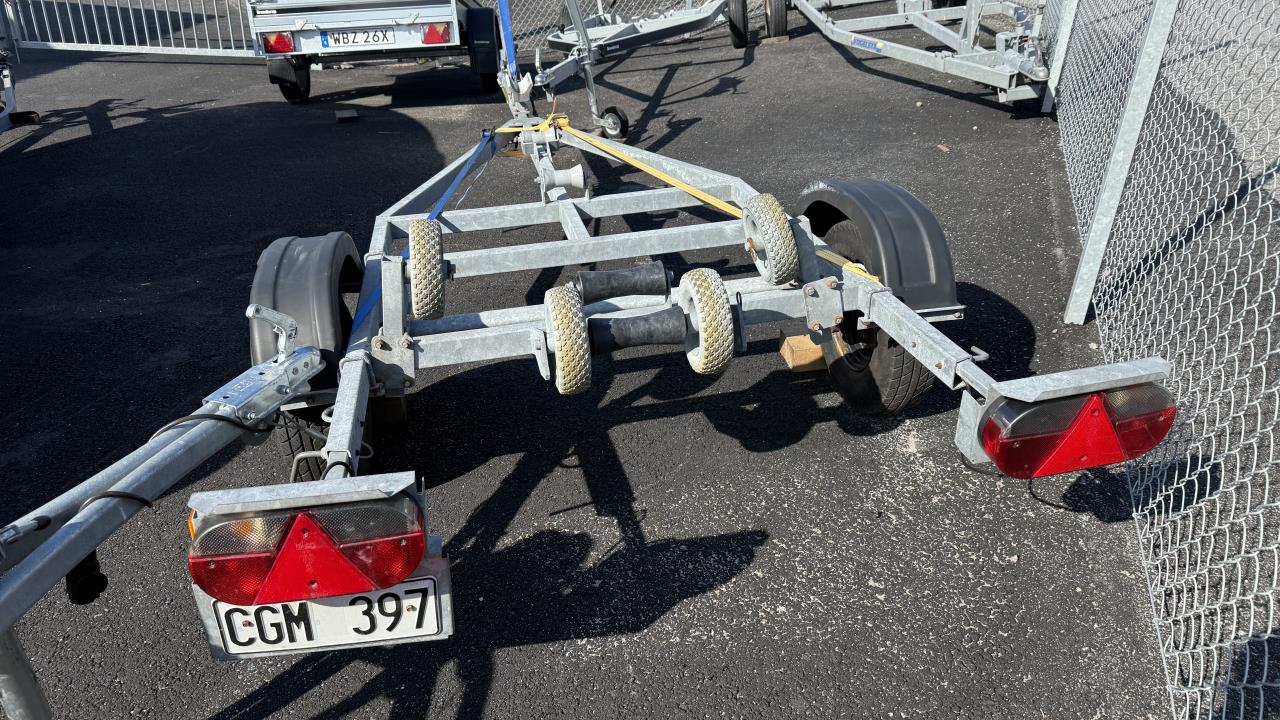 TK Trailer BT 500 -2010