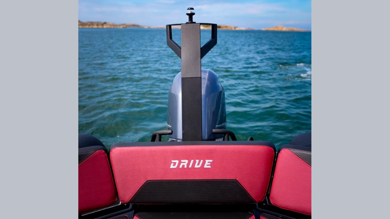 Grand D 600 Lux -23 Yamaha F 150 XB -23