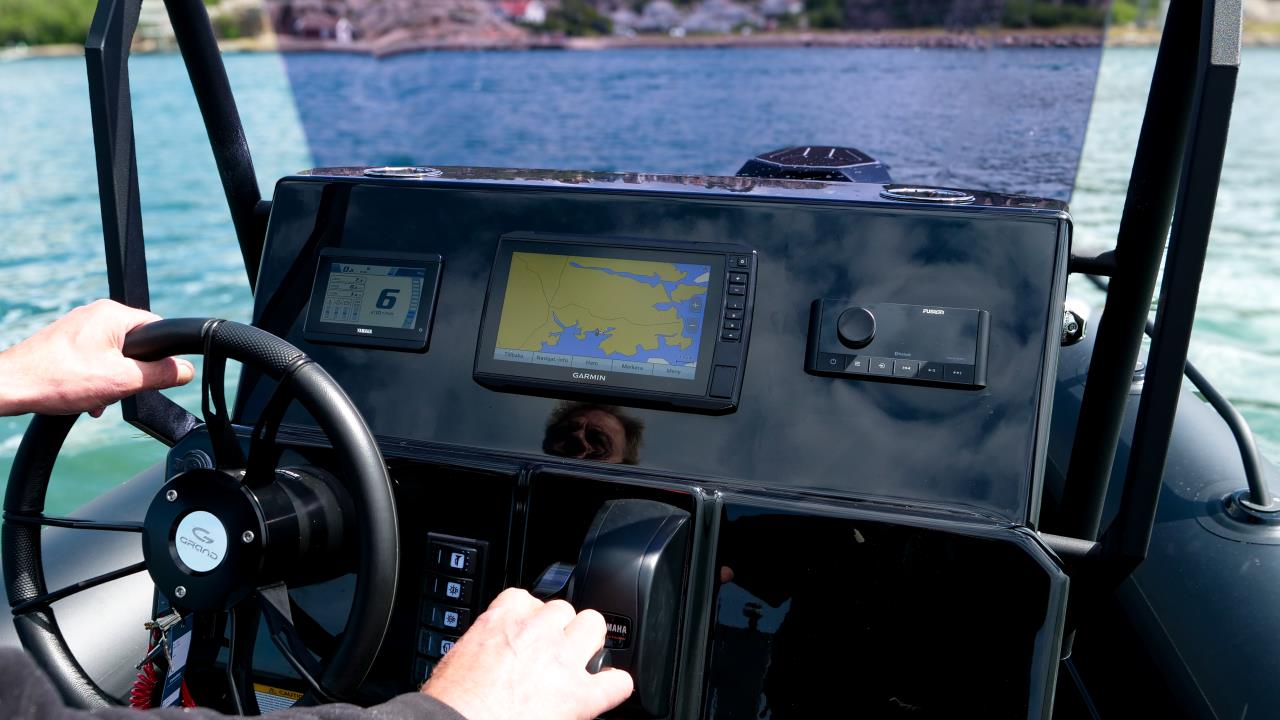 Grand D 600 Lux -23 Yamaha F 150 XB -23