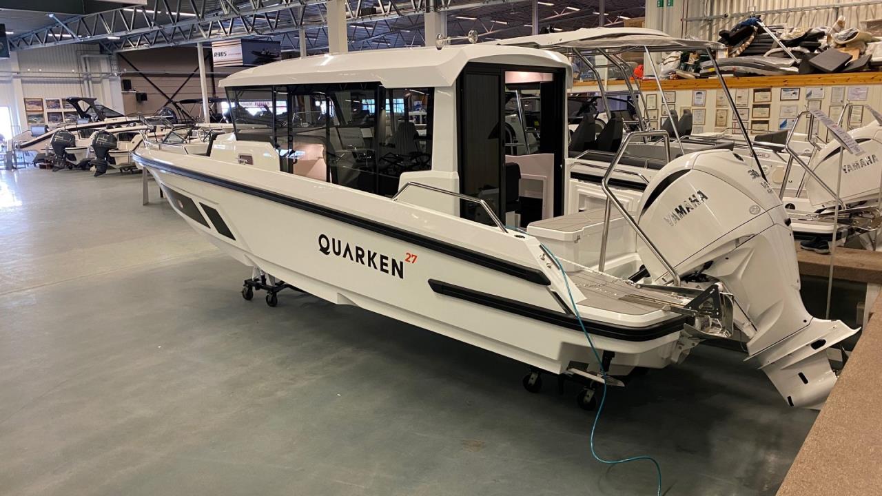 Quarken 27 Cabin med Yamaha F300