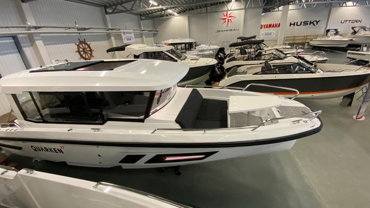 Quarken 27 Cabin med Yamaha F300