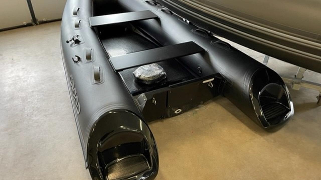 Grand S300 BE -23 Mercury Avator 7.5e