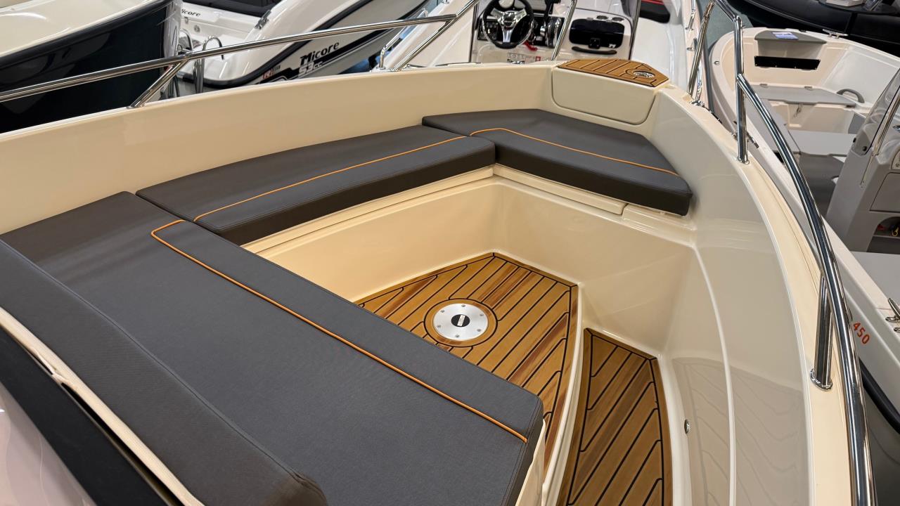 Uttern S65 med Mercury F200 XL DTS -26