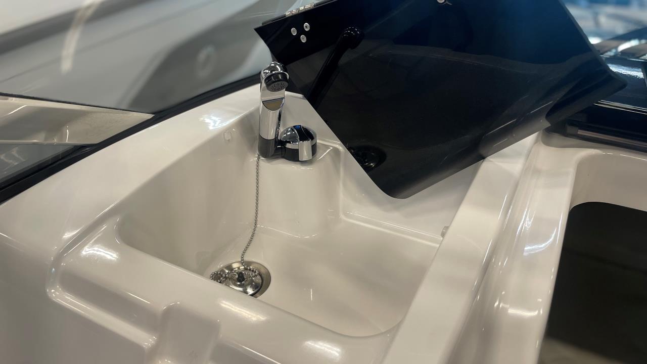 Finnmaster T7 -23 med Yamaha F225 XCB -25